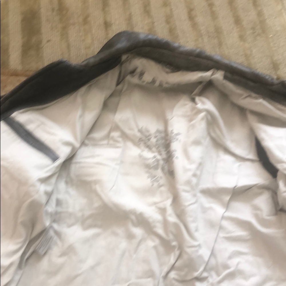Leather jacket - Picture 3 of 4